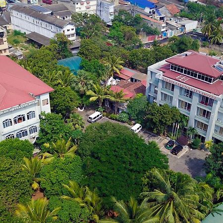 Tilko City Hotel Jaffna Exterior foto